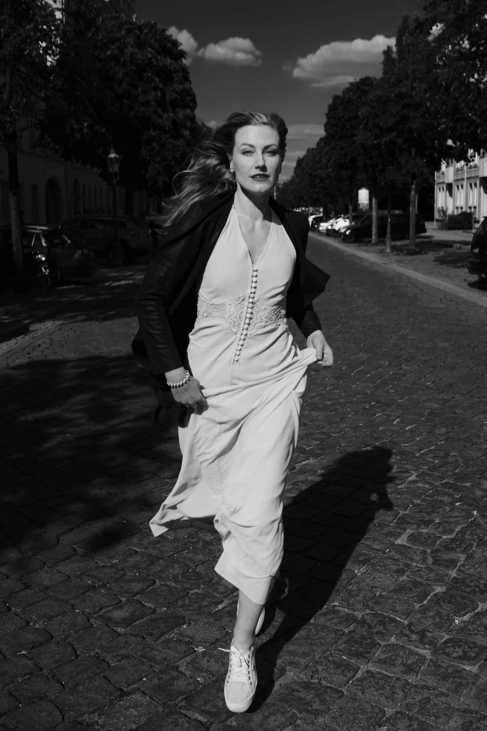 black and white portrait of actress Sandra Maria Huimann